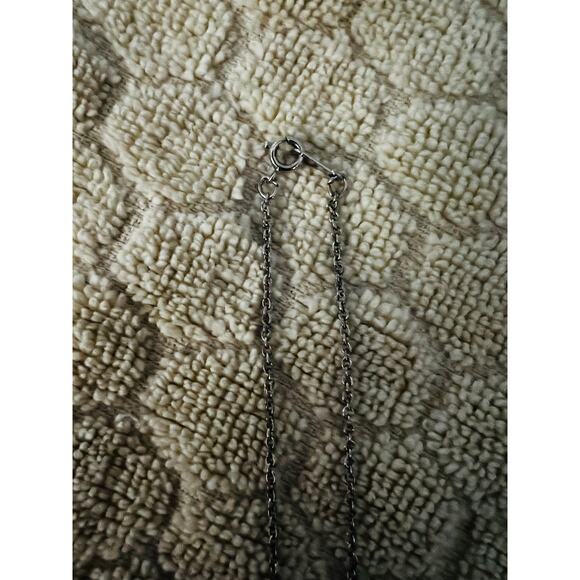 Have one to sell? Sell now  Share GUESS Stone x Heart Necklace, Good Condition - Picture 4 of 4